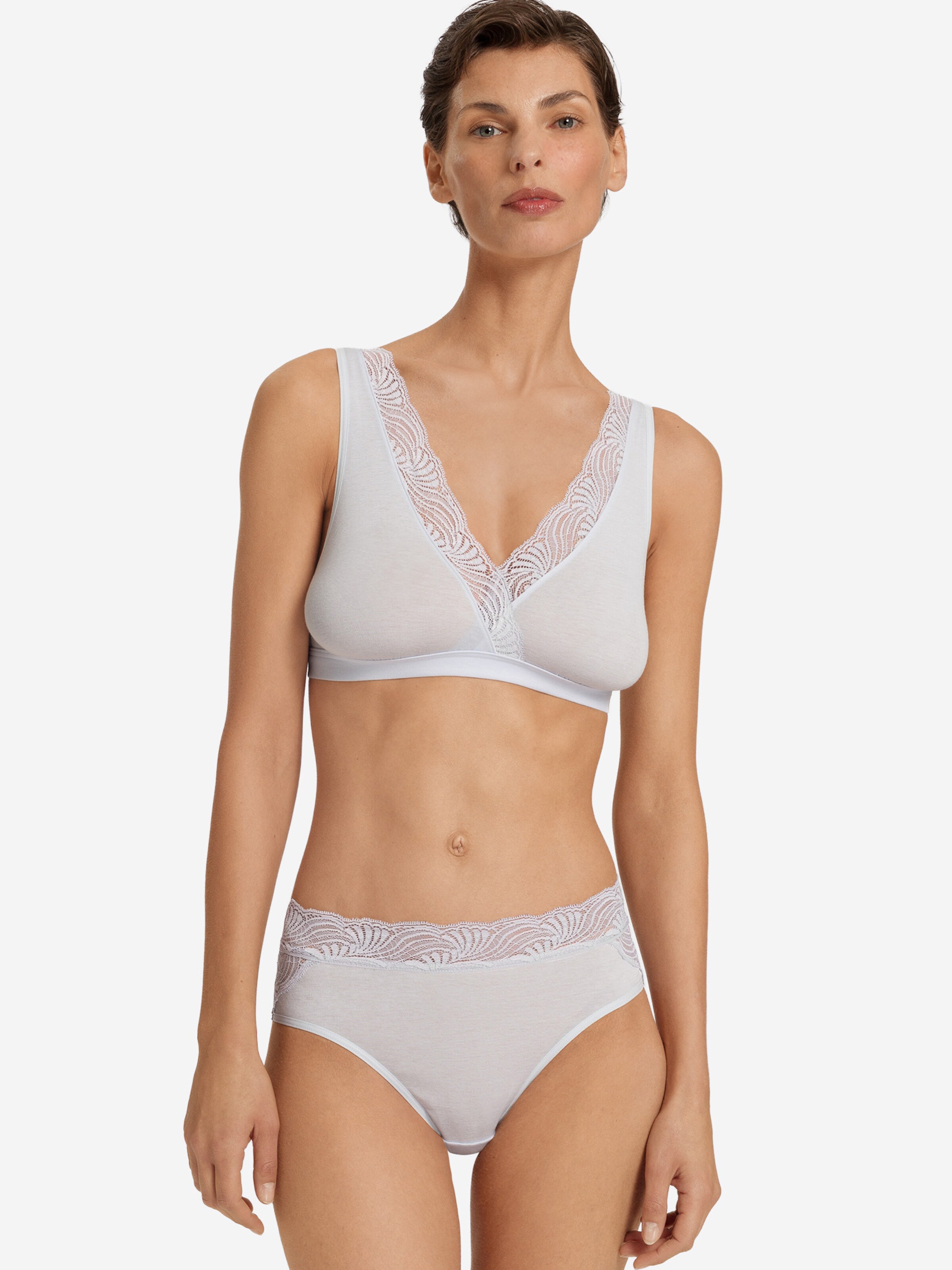 Hanro Triangle Bra in Blue: front