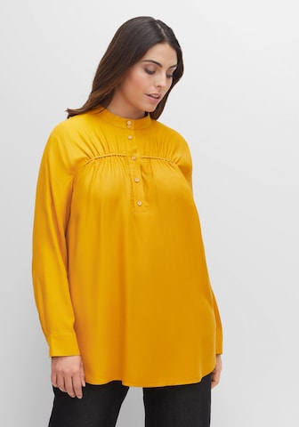 SHEEGO Tunic in Yellow: front