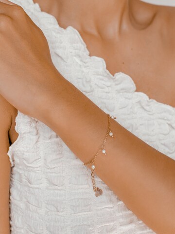 Hey Happiness Armband 'Cinque Pearl' in Goud: voorkant