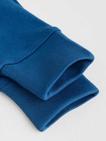 Next Yöpuku värissä beige