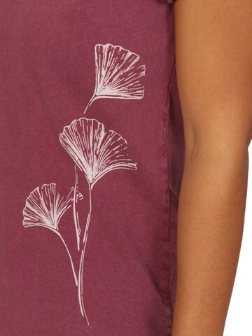 Life-Tree Shirt 'Fairwear Organic Ginkgo' in Rot