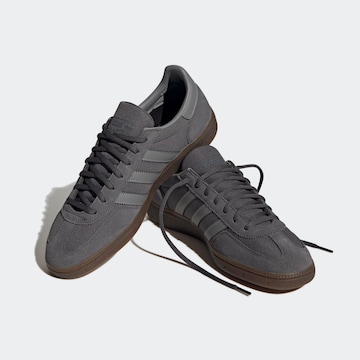 ADIDAS ORIGINALS Platform trainers 'Handball Spezial' in Grey