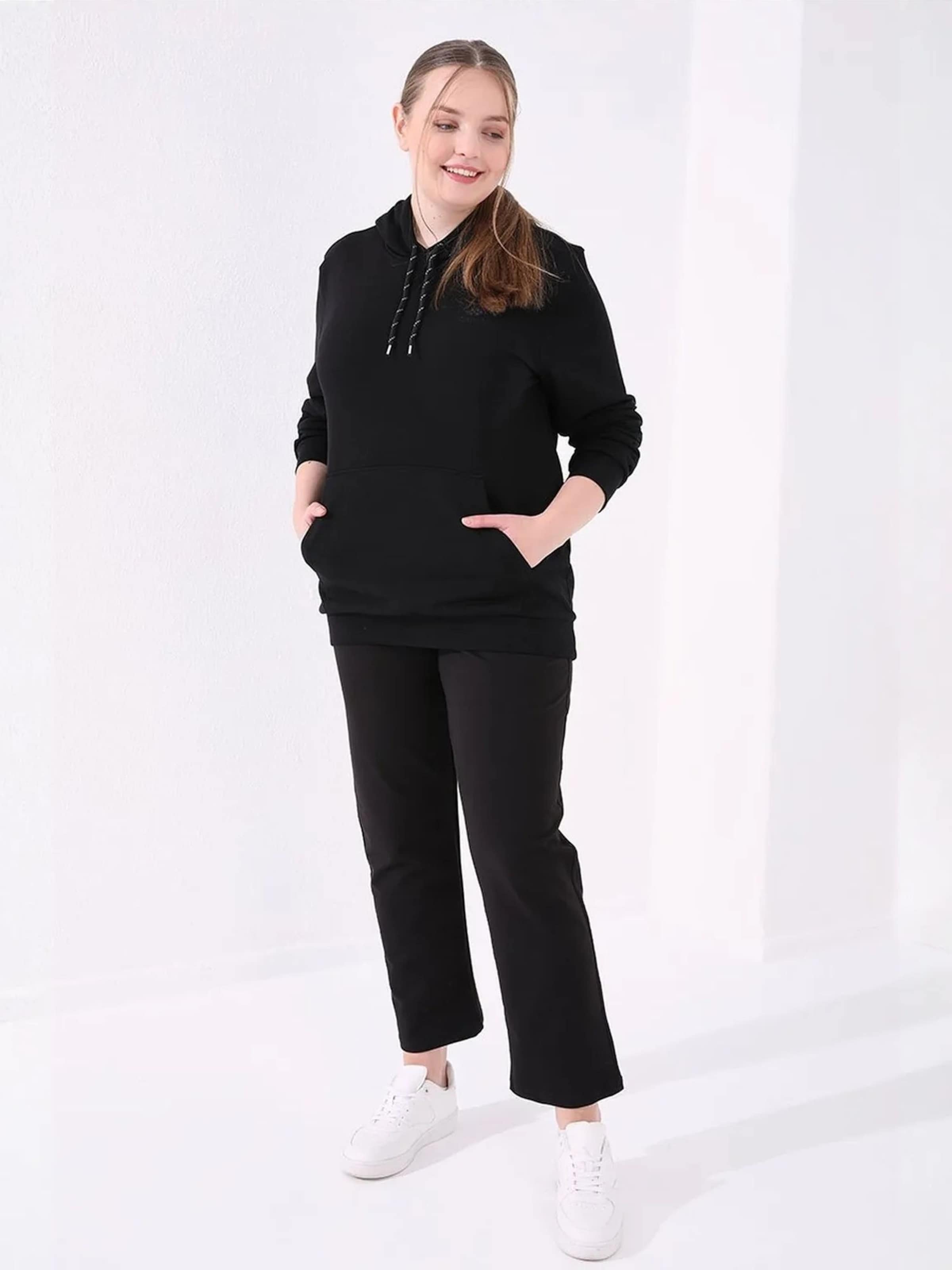 Tommy Life Regular Broek in Zwart: voorkant