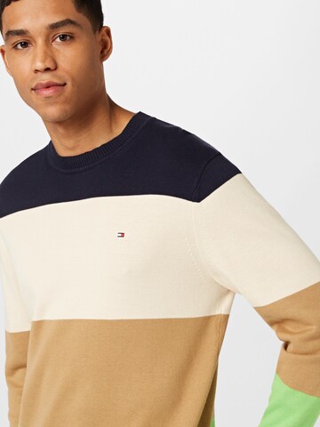 TOMMY HILFIGER Sweter w kolorze beżowy