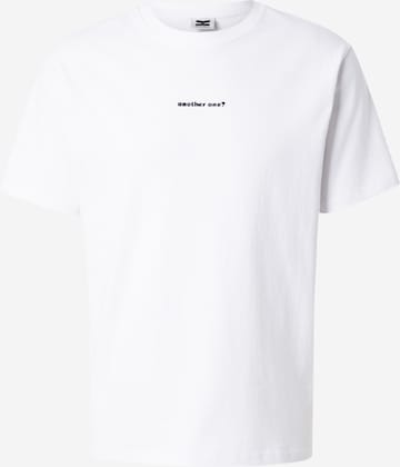 Kaotiko Paita 'ANOTHER ONE' värissä valkoinen: etupuoli