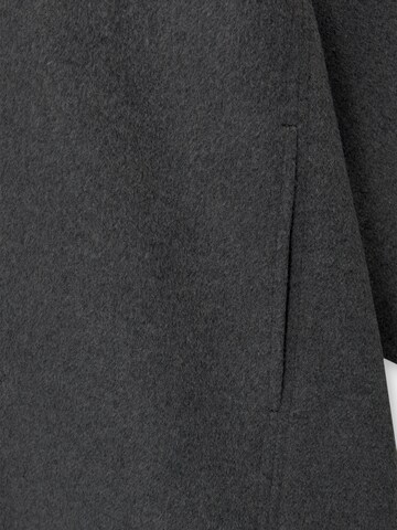 Cappotto di mezza stagione di Pull&Bear in grigio