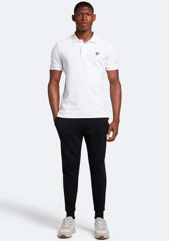 Lyle & Scott Tapered Trousers in Black