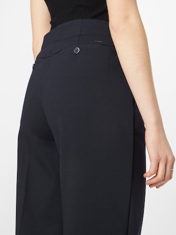 BRAX Wide leg Pleat-front trousers 'Maine' in Blue