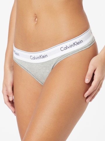 Calvin Klein Underwear String bugyik - szürke: elől