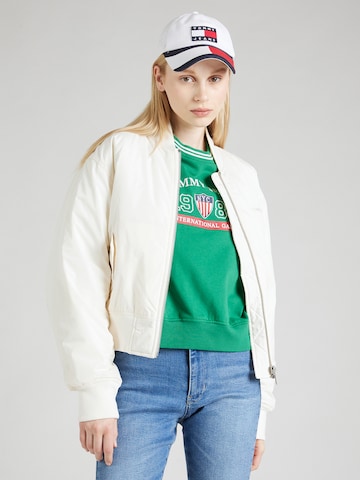 Tommy Jeans Prehodna jakna 'Classics' | bela barva: sprednja stran