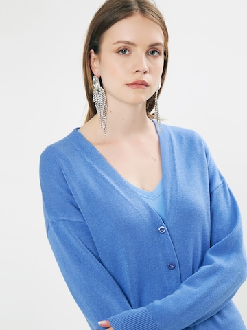 Influencer Knit Cardigan in Blue