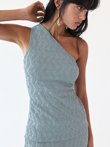 Pull&Bear Top in Blau: Vorderseite