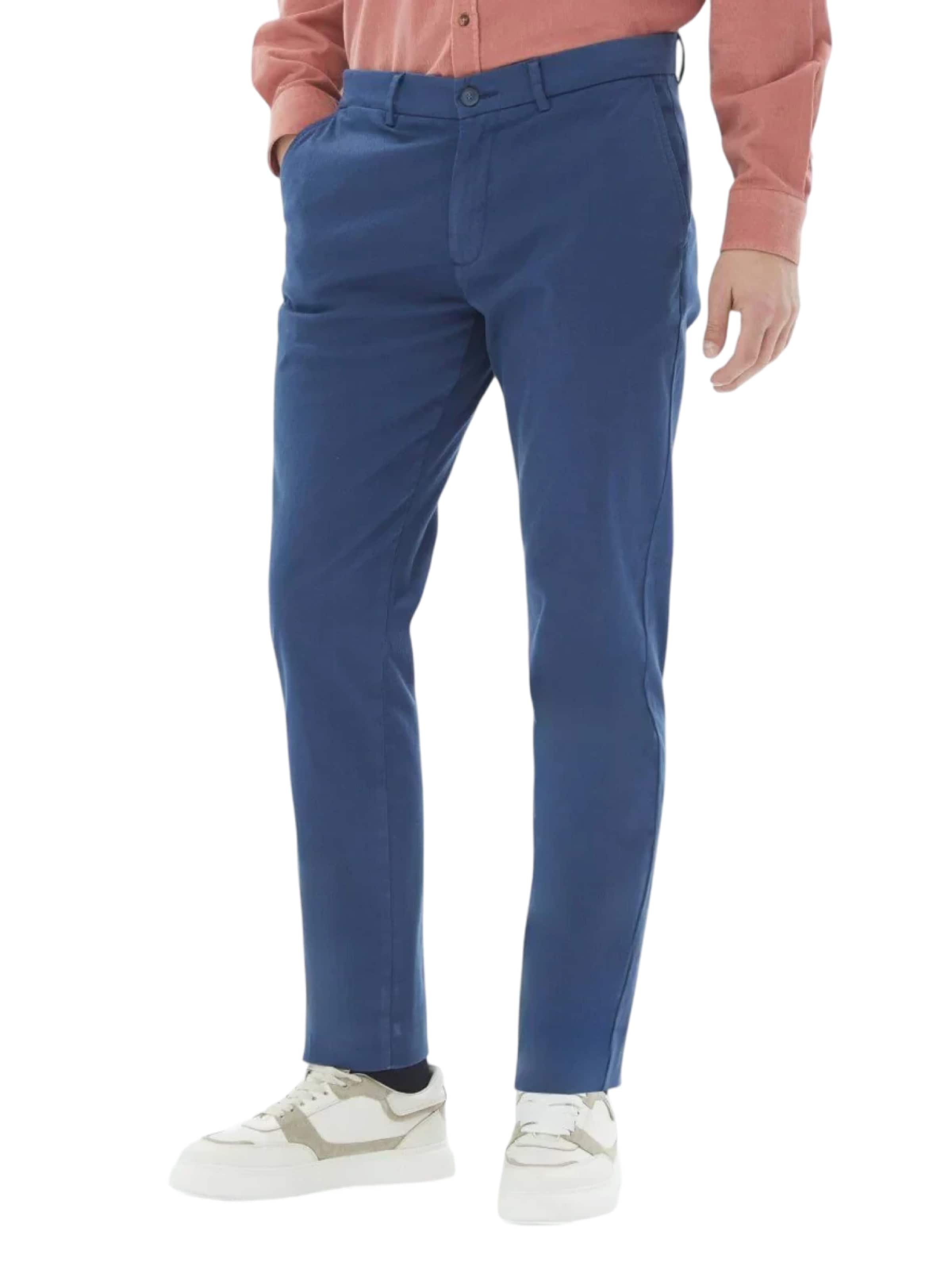 KİP Slim fit Chino trousers in Blue: front