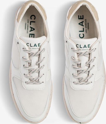CLAE حذاء رياضي بلا رقبة 'MALONE' بلون أبيض: الأمام