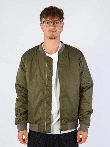 glore Between-Season Jacket 'Ivan' in Green: front