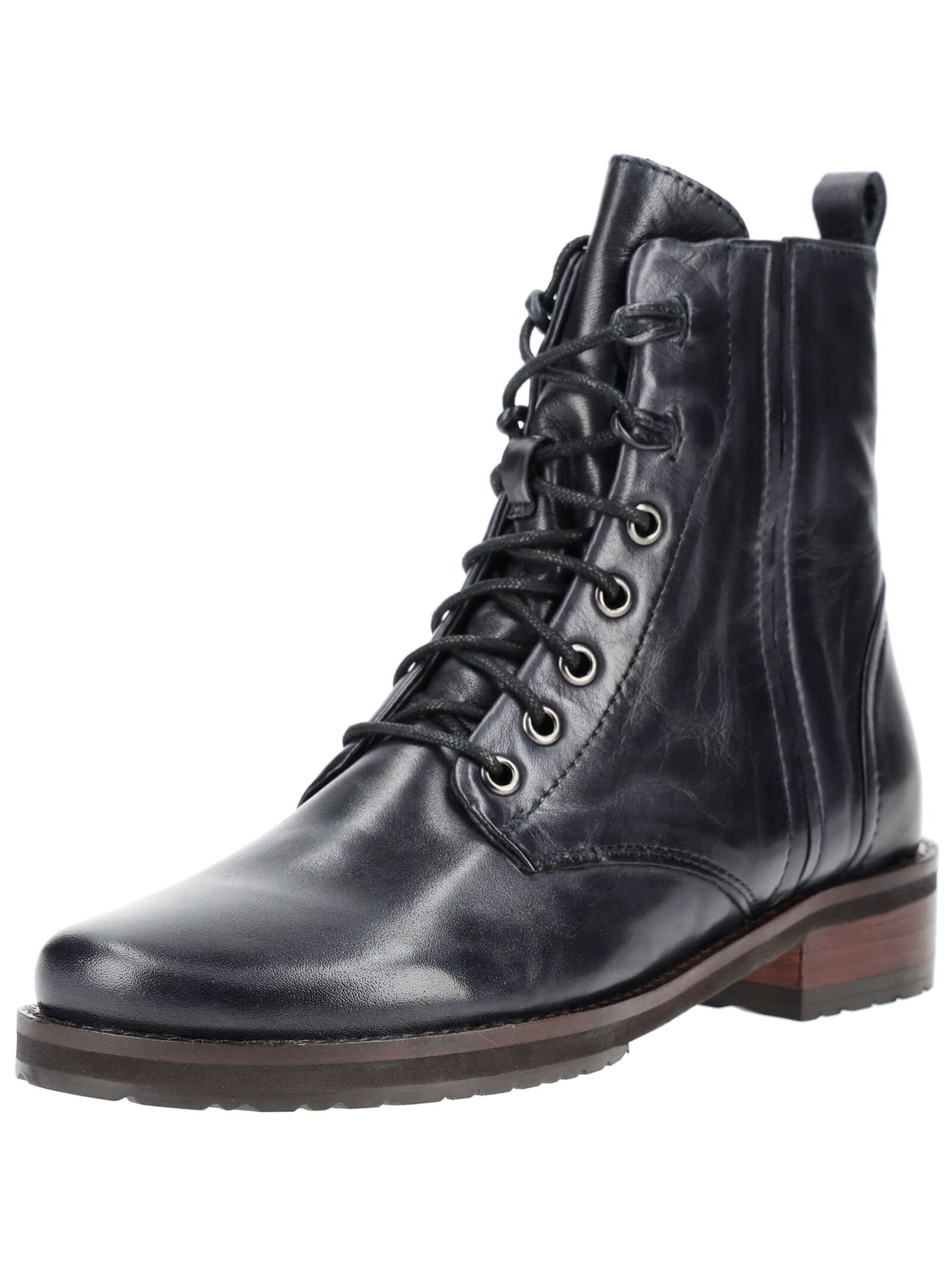 B.Z. MODA by EVERYBODY Lace-Up Ankle Boots in Blue: front