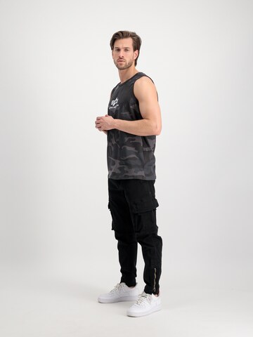 Maglietta di ALPHA INDUSTRIES in nero
