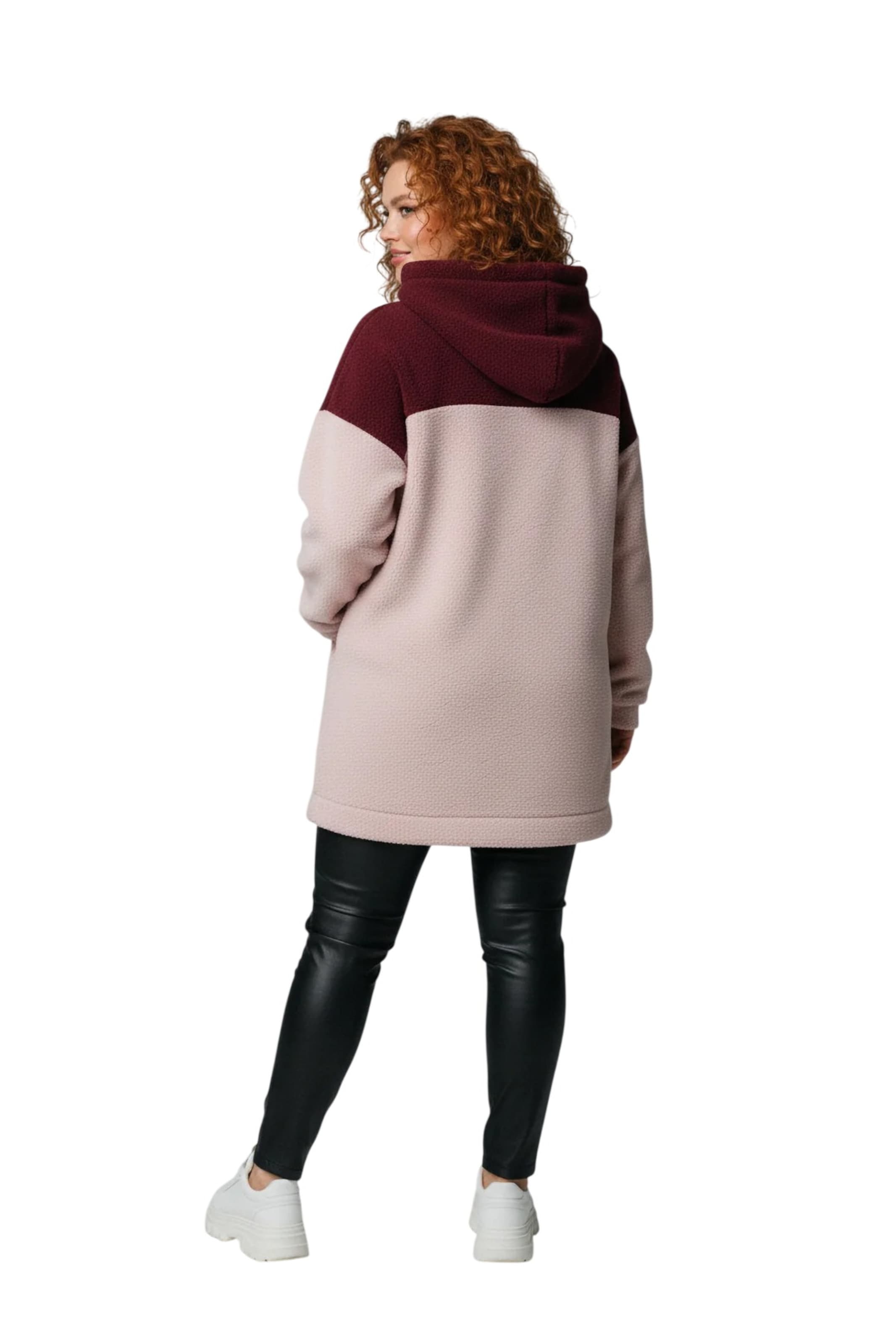 Shape Of You Sweatshirt in Pink