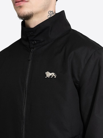 LONSDALE - Chaqueta de entretiempo 'Oddingley' en negro