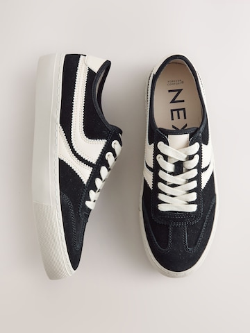 Next Platform trainers in Black