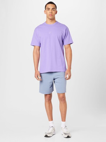 Nike Sportswear Μπλουζάκι 'Premium Essentials' σε λιλά
