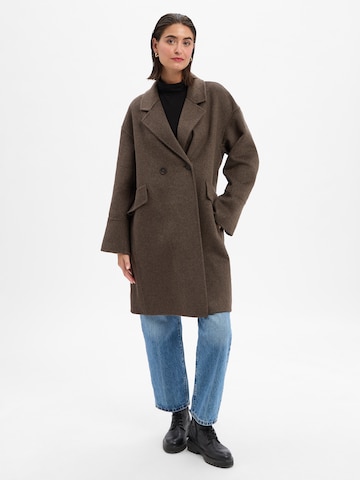 OPUS Tussenmantel in Bruin: voorkant