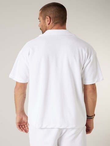 Coupe regular Chemise 'Creekson' Deeluxe en blanc