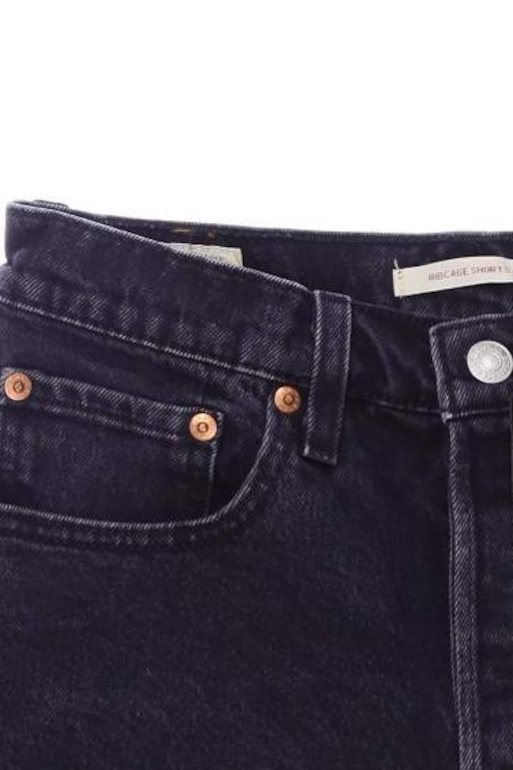 LEVI'S ® Shorts in S in Black