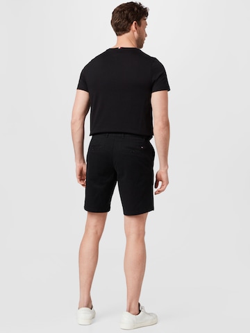 TOMMY HILFIGER Regular Shorts 'Brooklyn 1985' in Schwarz