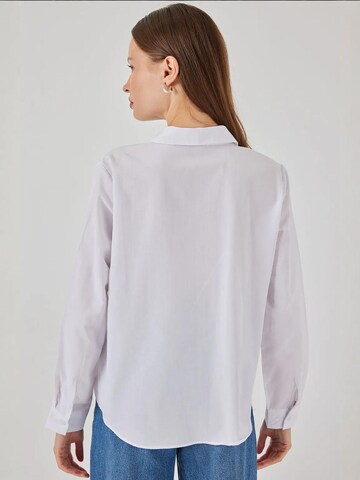 Bigdart Blouse in Wit