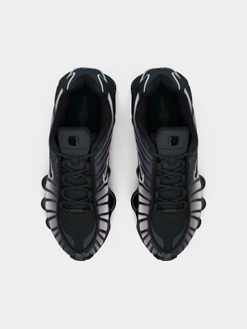 Nike Sportswear Σνίκερ χαμηλό 'SHOX' σε μαύρο