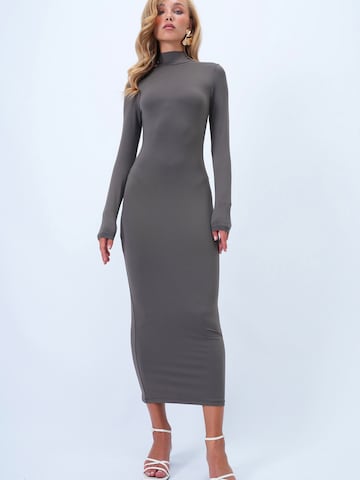 pelēks Trend Alaçatı Stili Kleita