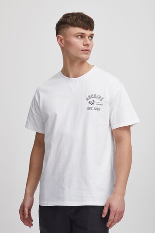 !Solid Shirt in White: front