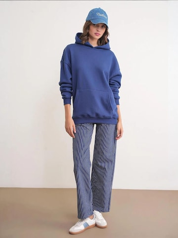 MixRay Sweatshirt in Blau: Vorderseite