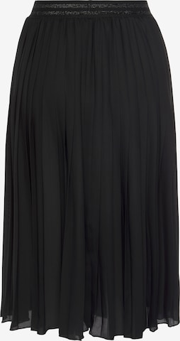 LASCANA Skirt in Black