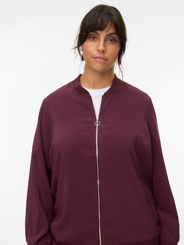Vero Moda Curve Демисезонная куртка в Красный
