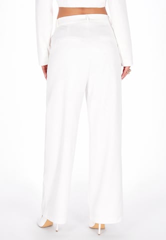 faina - Pierna ancha Pantalón plisado en blanco