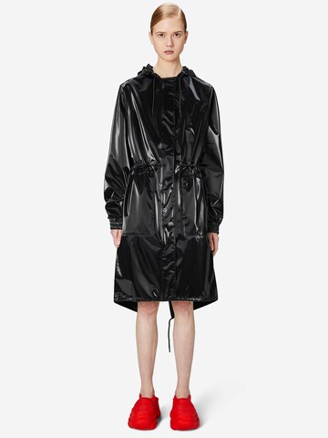 Veste fonctionnelle 'String W' RAINS en noir : devant