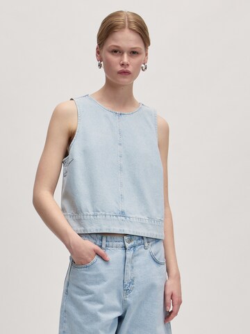 EDITED Top 'Raina' in Blauw: voorkant