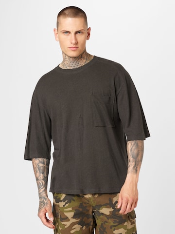 Tricou de la WEEKDAY pe gri: față