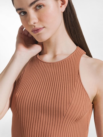 DEHA Knitted top in Brown