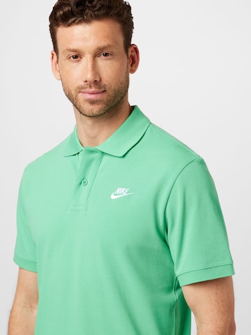 Nike Sportswear Regularny krój Koszulka w kolorze zielony