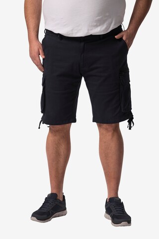 Men Plus Regular Cargo Pants in Black: front