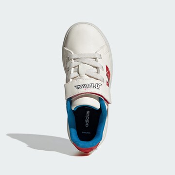 ADIDAS SPORTSWEARTenisice 'Marvel Spider-Man Grand Court' - bijela boja