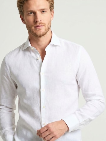 Camicia business 'Caravaggio Essentials Linen Man Shirt Light Blue' di 7Camicie in bianco: frontale