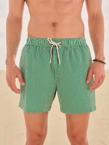 Shorts de bain Next en vert