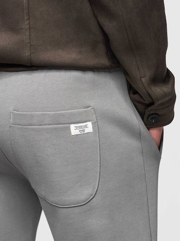 Ombre Slimfit Sporthose‌‌‌ in Grau