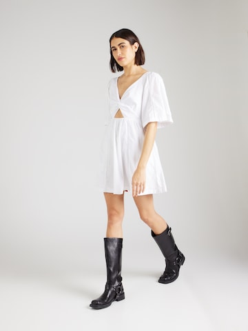 Robe Abercrombie & Fitch en blanc