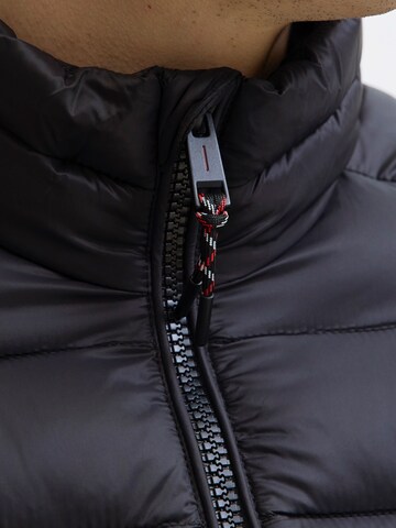 JACK & JONES Jacke 'JJEBradley' in Schwarz