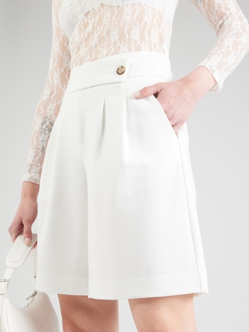 b.young Loose fit Pleat-Front Pants 'DECERI' in White